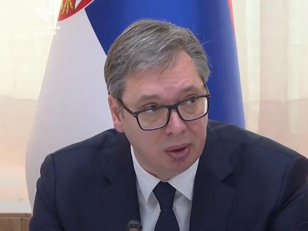Optimizam Vučića: Već drugi put u dva dana najavio leteći taksi u Beogradu