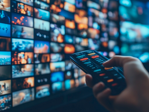 Optužena grupa koja je zaradila 915.000 eura na ilegalnim TV paketima