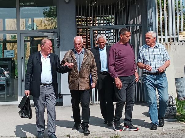 Optuženi za genocid u Srebrenici došao pijan na suđenje, ročište odgođeno