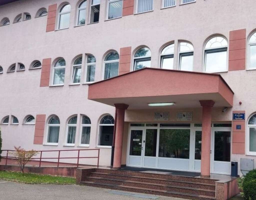 Optužnica protiv instruktora vožnje iz Brčkog zbog falsifikovanja vozačke dokumentacije