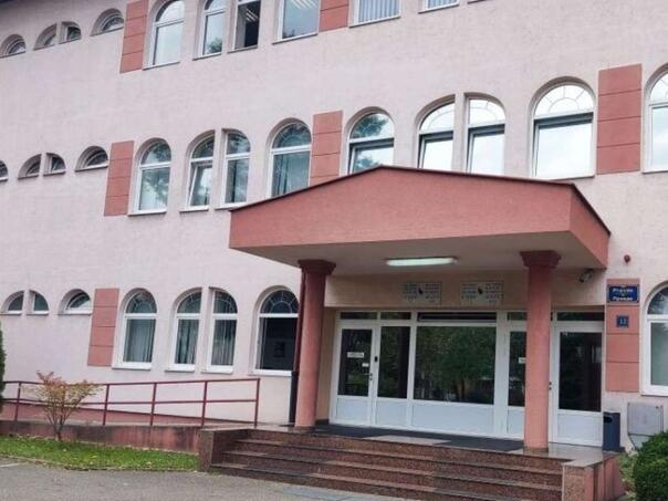 Optužnica protiv instruktora vožnje iz Brčkog zbog falsifikovanja vozačke dokumentacije