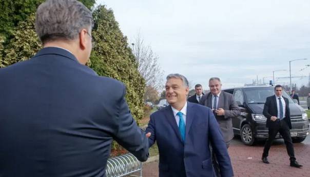 Orban slavi Veliku Mađarsku, a Plenkovićev HDZ mu drži svijeću