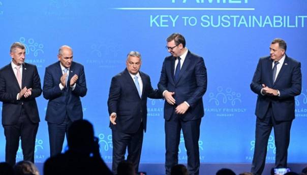 Orban u Budimpešti okupio zanimljivu konzervativnu ekipu