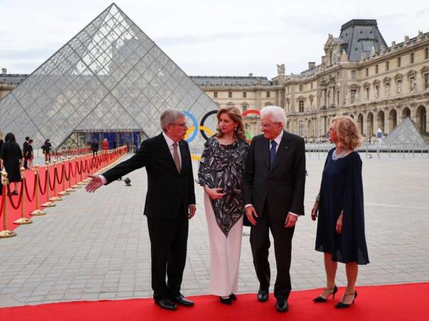 Organizatori Olimpijade ostavili Mattarellu na kiši