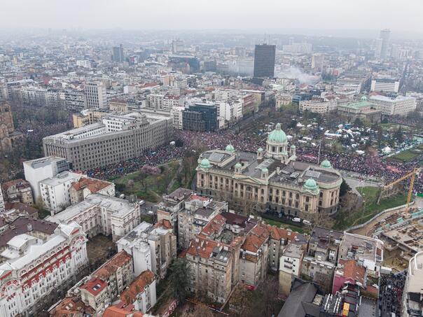 Organizatori protesta poručili: Pametniji ne popušta, pametniji se organizuje