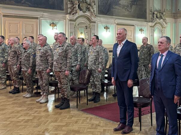 Oružane snage BiH dobile nove generale, Šiljegović dobio Zlatnu plaketu