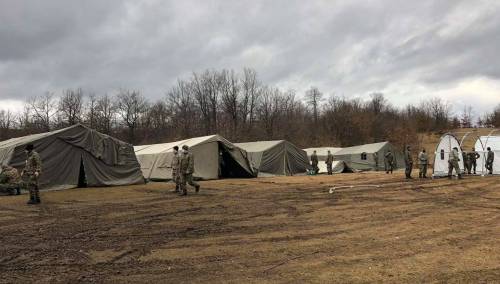 OS BiH postavile šatore u migrantskom kampu Lipa