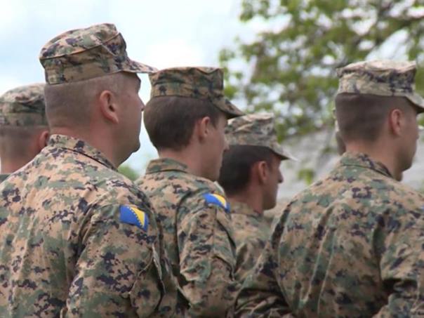 Oružane snage BiH primaju još 300 vojnika