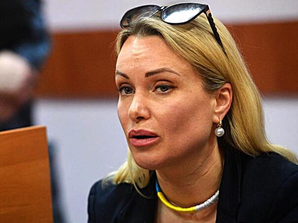 Osam i po godina zatvora za Osvjanikovu zbog protivljenja ofanzivi u Ukrajini