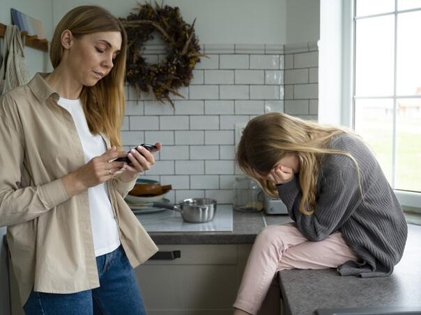 Osam koraka za oporavak od toksičnih roditelja