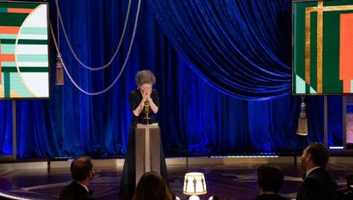 Oscar: Najbolji film 'Nomadland', glumci McDormand i Hopkins