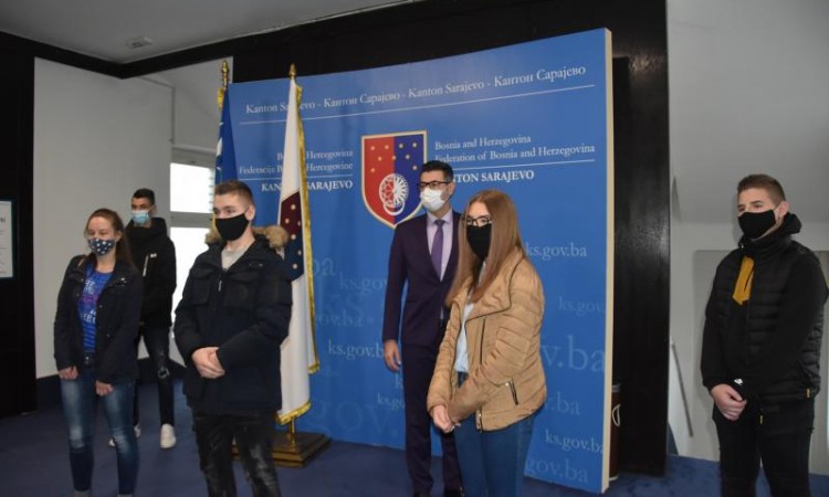 Osigurane stipendije za učenike koji se obrazuju za deficitarna zanimanja