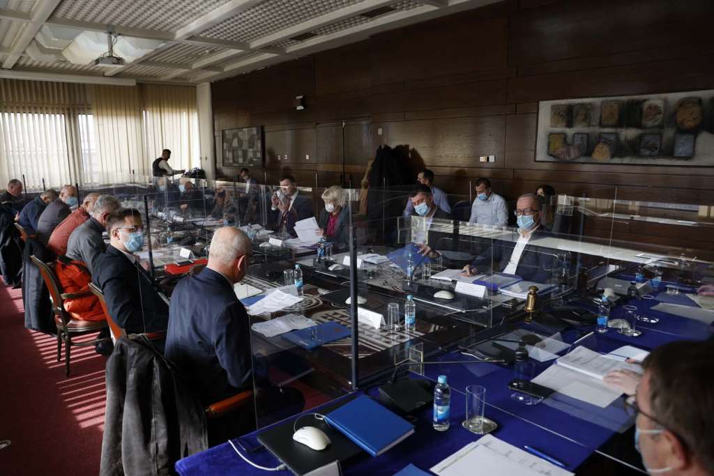 Osigurati usklađene mjere i veću podršku poljoprivredi