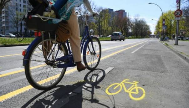 Osigurati uslove za uspostavljanje biciklističke i pješačke mreže staza