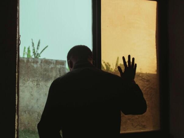 Osjećate se usamljeno poslije praznika? Niste jedini, evo nekoliko savjeta kako se nositi s tim