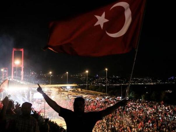 Osma godišnjica neuspjelog vojnog udara u Turskoj: Noć kada je odbranjena zemlja