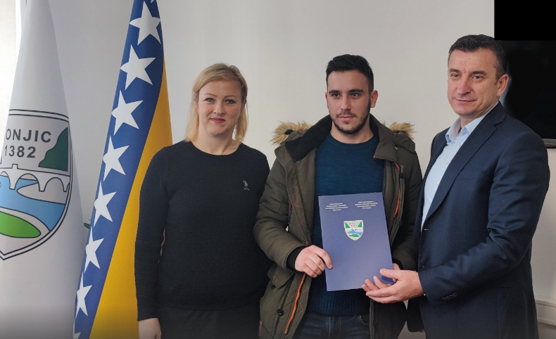 OSMAN ĆATIĆ - PODRŠKA MLADIM LJUDIMA