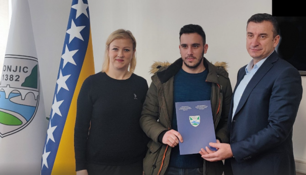 OSMAN ĆATIĆ - PODRŠKA MLADIM LJUDIMA