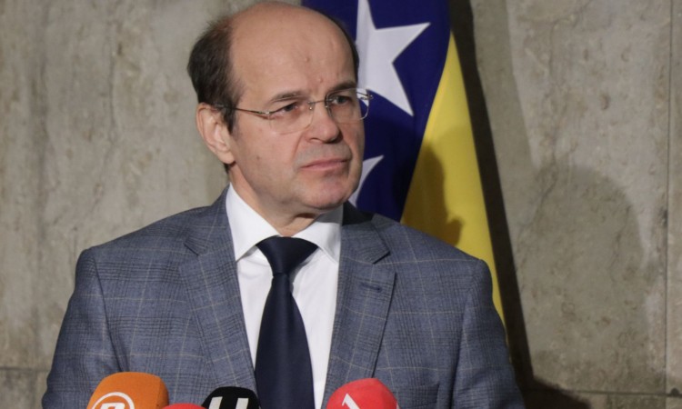 Ministar za ljudska prava treba biti nestranačka osoba    