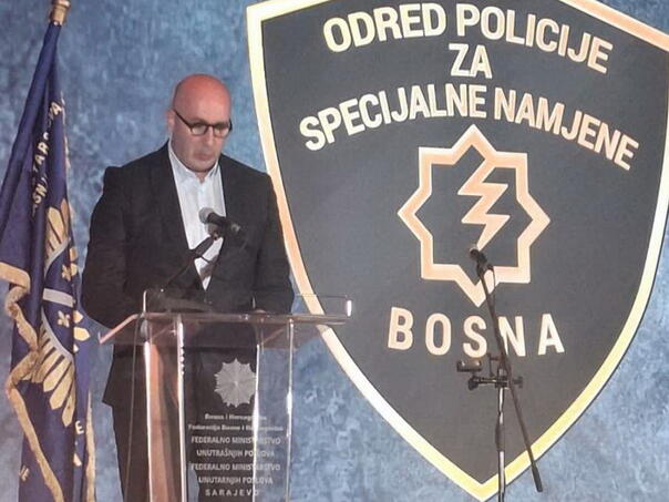 Osmanović na obilježavanju godišnjice Odreda policije "Bosna": Zastava, himna i domovina nemaju alternativu