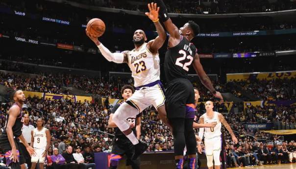 Osmi triple-double sezone za LeBrona