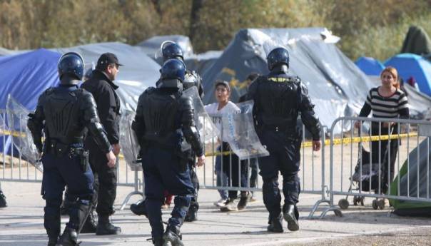 Osmogodišnji dječak iz Iraka teško ranjen u sukobu migranata u Velikoj Kladuši