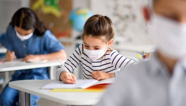 Osnovci u Kantonu Sarajevo moraju nositi maske