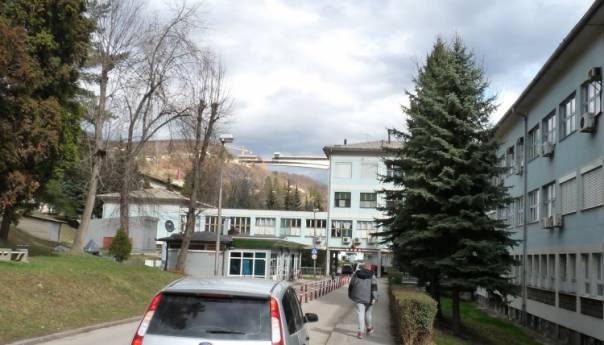 Osoblje bolnice u Zenici pod nadzorom, zaraženi pacijent stigao iz Tuzle