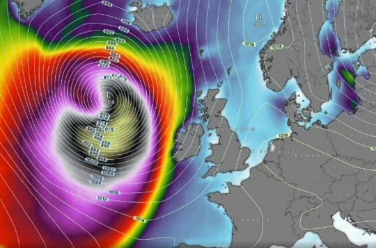 Ostaci uragana Erin prijete zapadnoj Evropi: Jak vjetar, obilne kiše i talasi do 12 metara