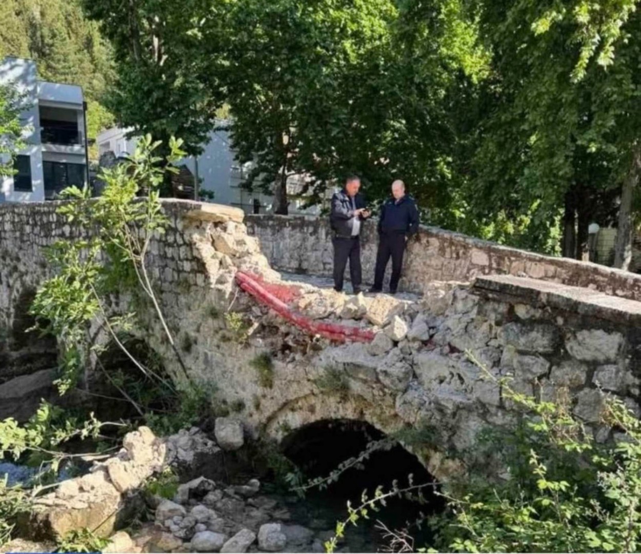 Oštećen najstariji most u Stocu: Ljudski faktor ili nevrijeme?