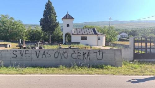 Osuda vandalizma na ogradi pravoslavnog groblja i crkve u Širokom Brijegu