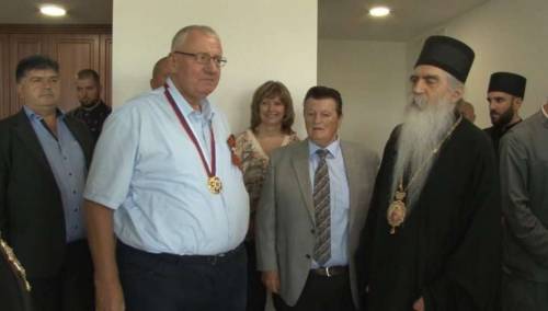 Osude iz Vojvodine zbog odlikovanja Šešelja odličjem SPC-a