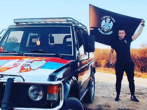 Osuđen Drago Tendžerić, koji je s tri prsta pozirao kod obilježja za grobnicu "Lanište 1"