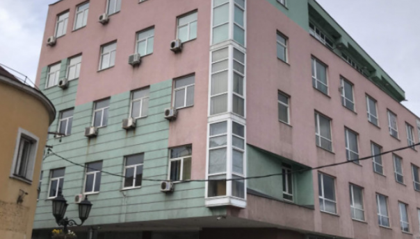 Osuđeni roditelji koji su dijete izgladnjivali i držali kao roba