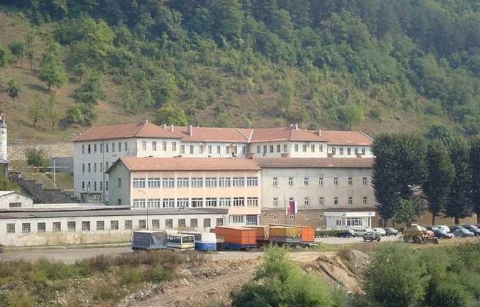 Osuđenici u KPZ Foča počeli da šiju zaštitne maske