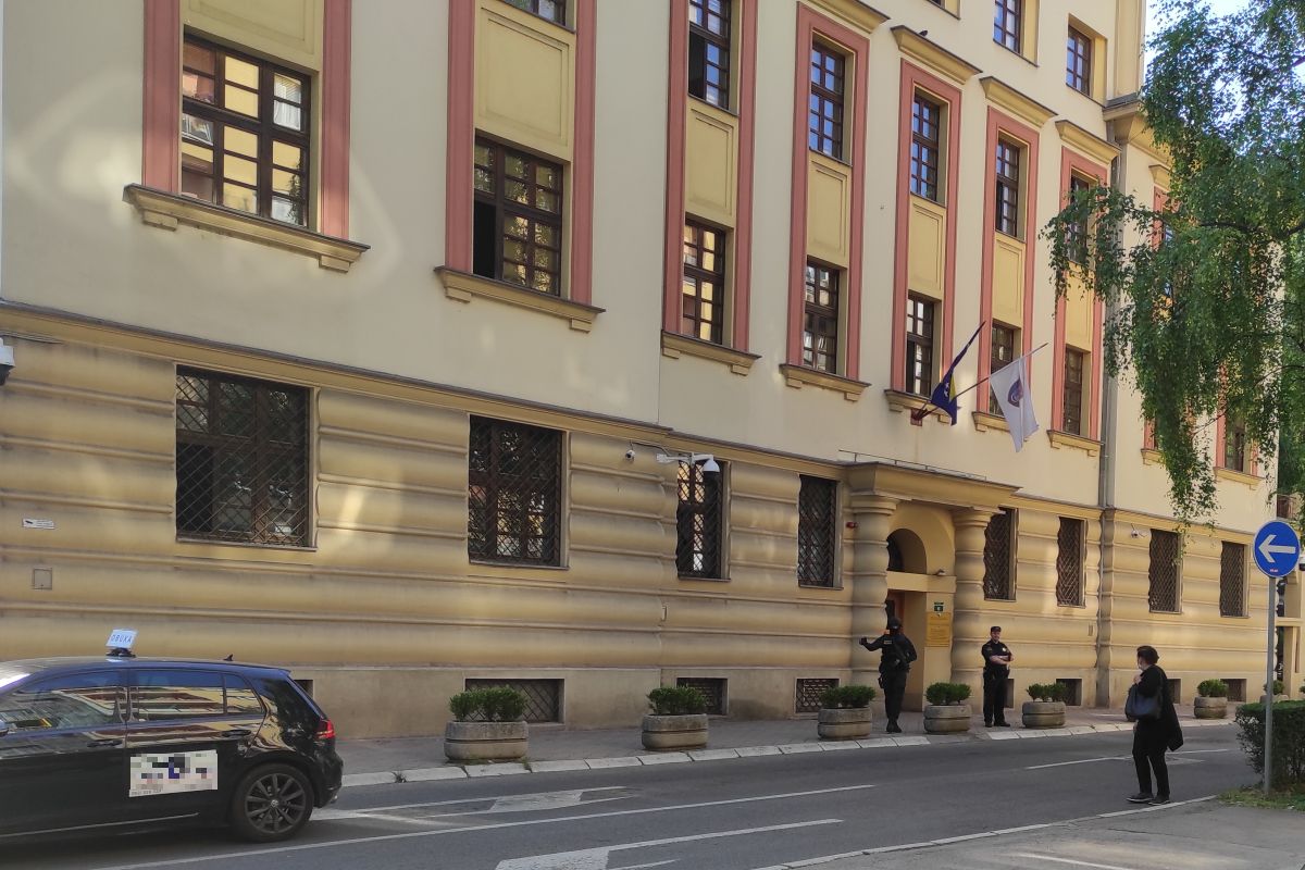 Osumnjičeni članovi Udruženja "Panter" predati Tužilaštvu KS