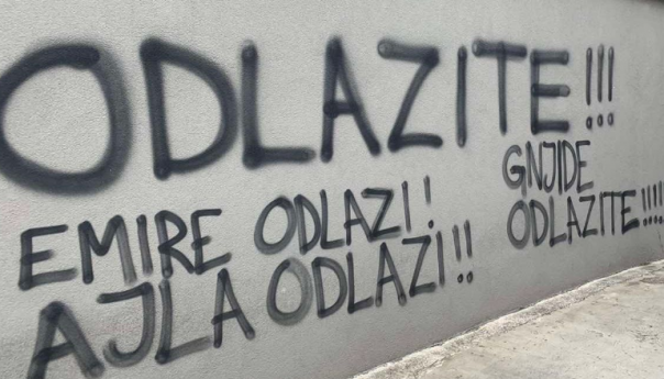 Osvanuli uvredljivi grafiti protiv čelnih ljudi FK Sarajevo