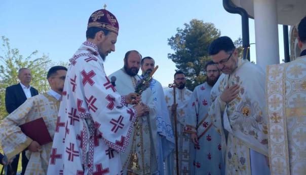 Osvećen novoizgrađeni hram u Ortiješu