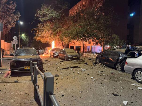 Osveta Teherana za ubistvo Larijanija: Raketni napad na Izrael