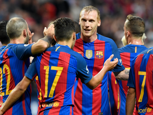 Osvojio Ligu prvaka s Barcelonom, a danas prodaje majice i kopačke