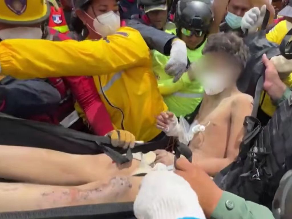 Otac i sin te majka i beba spašeni iz ruševina u Venezueli