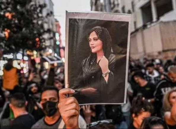 Otac Mashe Amini uhapšen na godišnjicu njene smrti