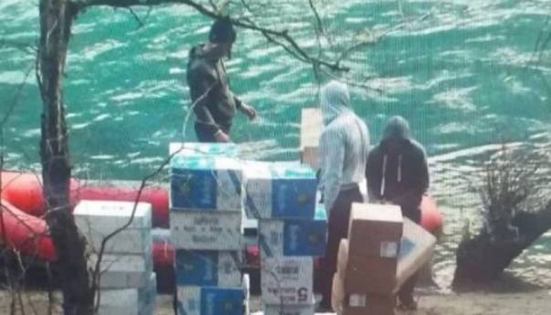 Otkriveno krijumčarenje najmanje 30.000 kutija cigareta iz Crne Gore u BiH