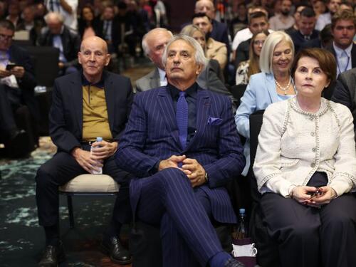 Otvoren 13. Simposar, Nikšić uručio priznanja legendama Veleža