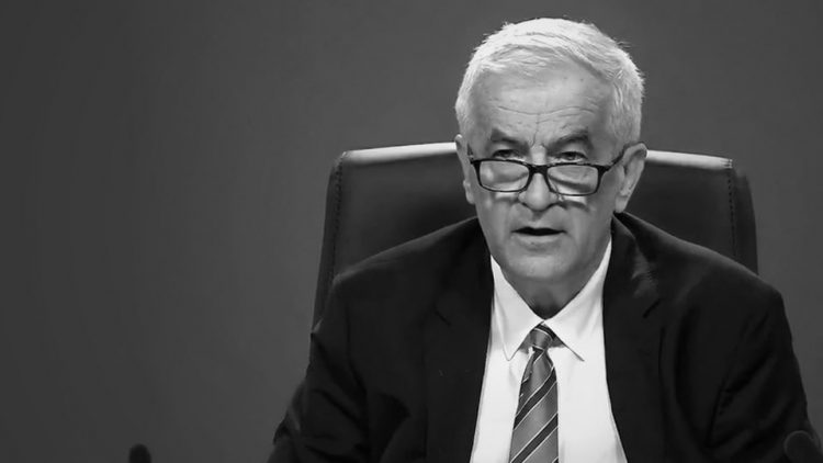 Otvorena Knjiga žalosti povodom smrti ministra Mandića