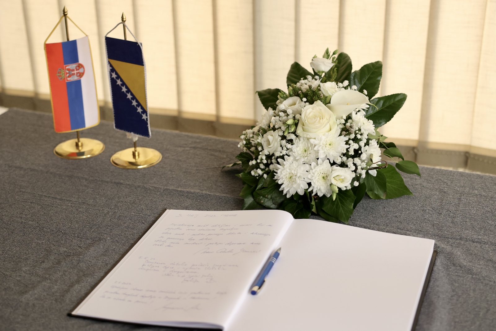 Otvorena Knjiga žalosti u Sarajevu i Banjaluci povodom masakra u Beogradu