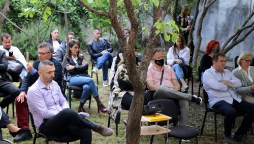 Otvorena manifestacija 'Maj u bašti Ćorovića kuće'