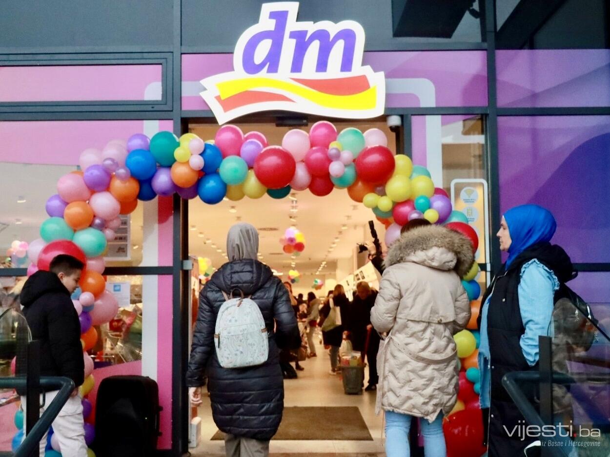 Otvorena preuređena dm trgovina u West Gate Retail Parku