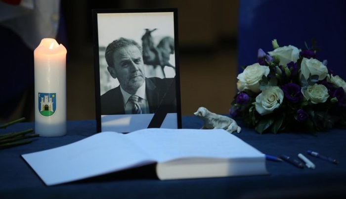 Otvorena virtualna Knjiga sjećanja gdje građani mogu upisati sjećanja na Bandića