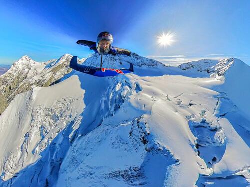 Otvoreno novo poglavlje u ljudskim letovima s inovativnom wingsuit foil tehnologijom